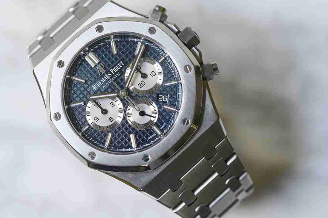 Buying Guide of Replica Audemars Piguet Royal Oak Automatic Chronograph 41mm Watch 1